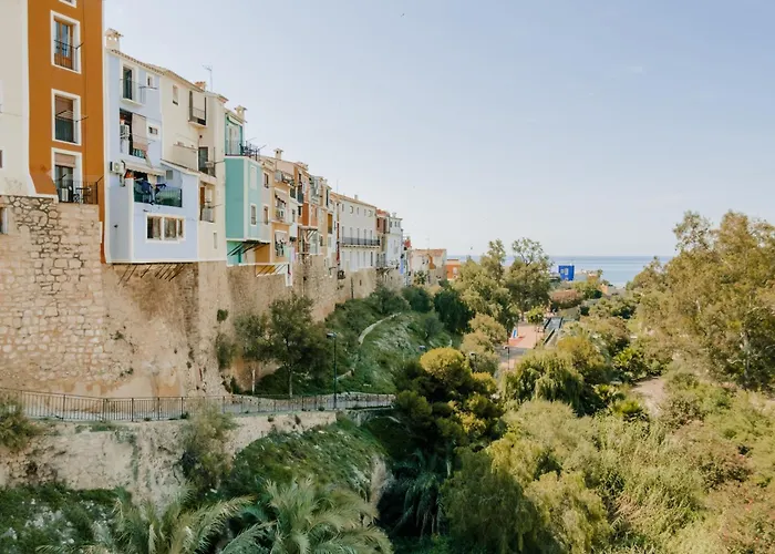 Casa Colgante Con Vistas Panoramicas Junto Al Mar.