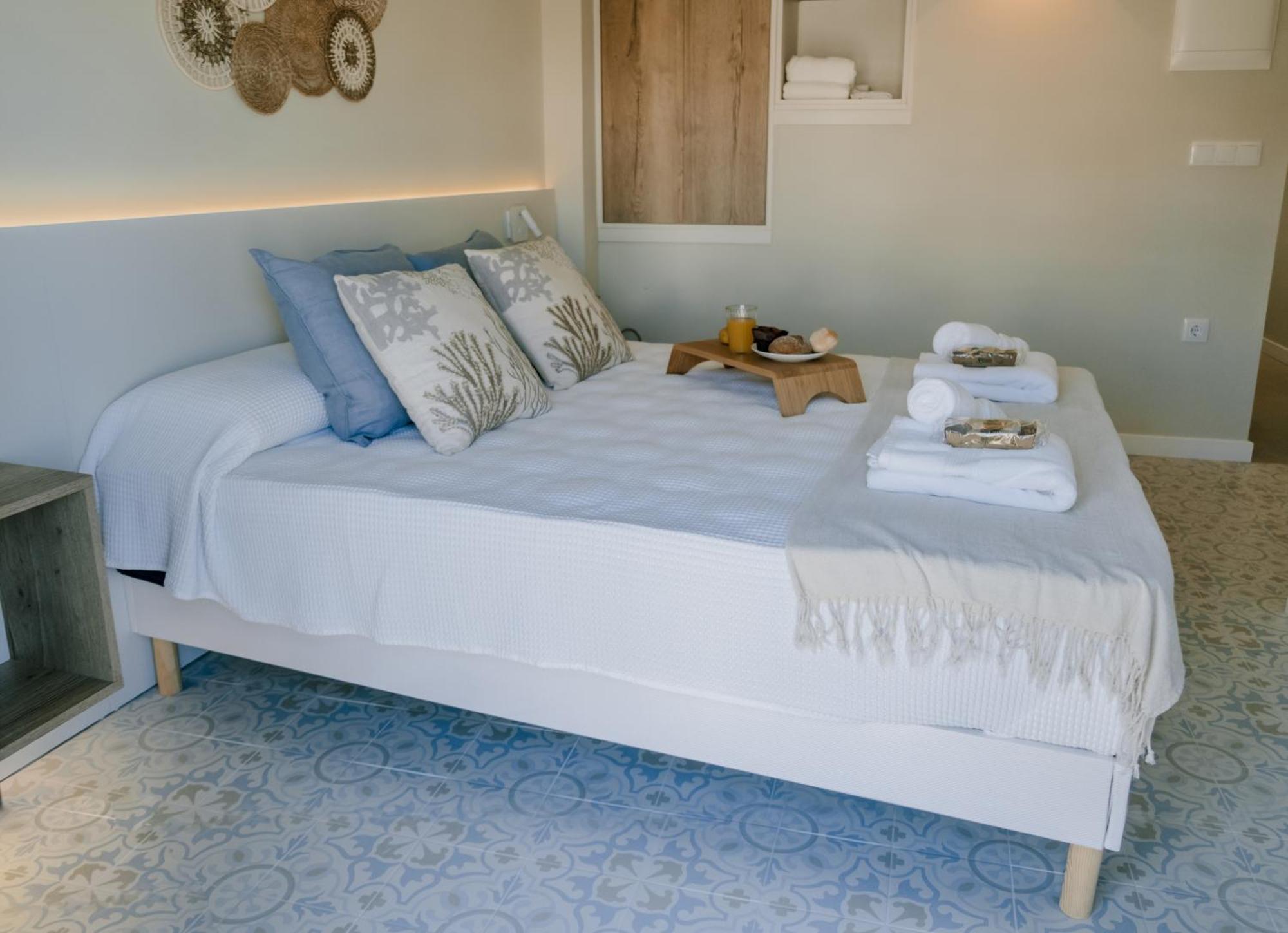 Casa Colgante Con Vistas Panoramicas Junto Al Mar. Villajoyosa
